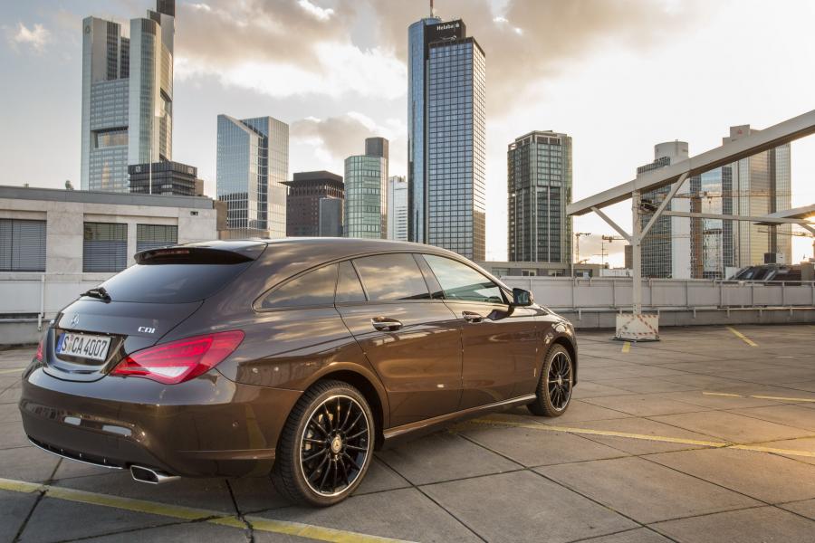  Mercedes-Benz CLA220 CDI Urban Shooting Brake 2015 года  (фото 4 из 7)